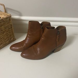 Frye Judith Bootie in Cognac, Size 9 M. Women’s boots
